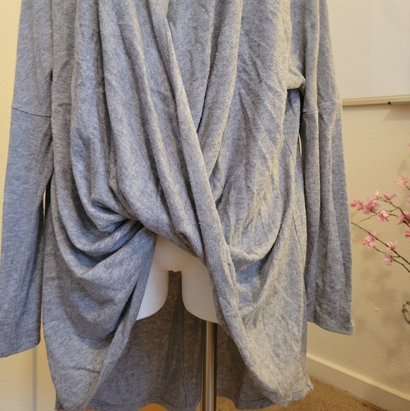 Grey Sweater - Picture 5 of 8